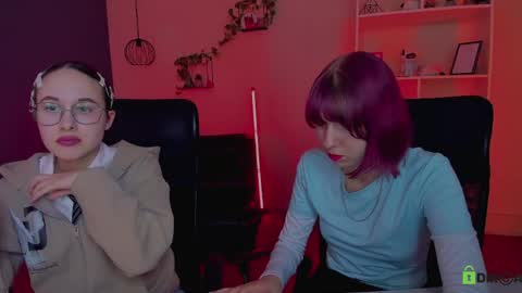 Snapshot of tessa_tea chatting on April 26, 2026, 7:33 pm tessa_tea online show from April 26, 2026, 7:33 pm