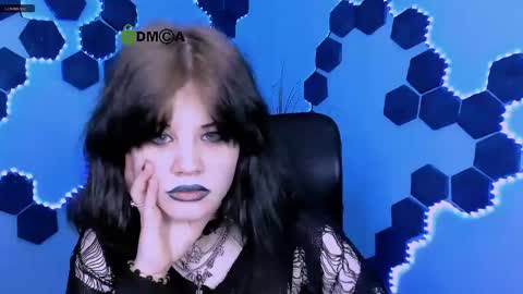 Snapshot of tessa_tea chatting on May 7, 2026, 8:42 am tessa_tea online show from May 7, 2026, 8:42 am