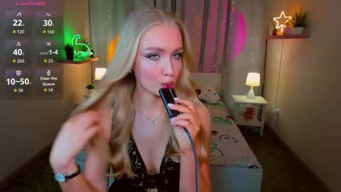 Snapshot of tessahamilton chatting on February 13, 2026, 2:35 pm TessaHamilton online show from February 13, 2026, 2:35 pm