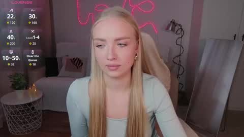 Snapshot of tessahamilton chatting on March 1, 2026, 8:05 am TessaHamilton online show from March 1, 2026, 8:05 am