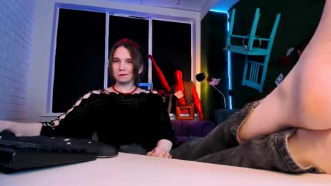 Tessa online show from November 15, 2025, 9:17 am