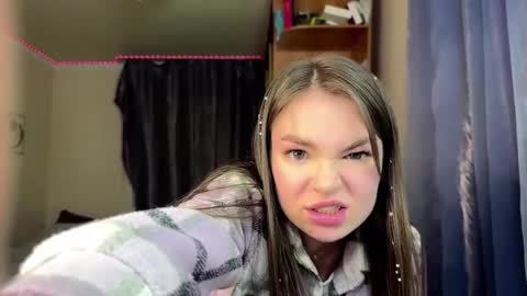 Tessa online show from March 4, 2026, 12:55 pm