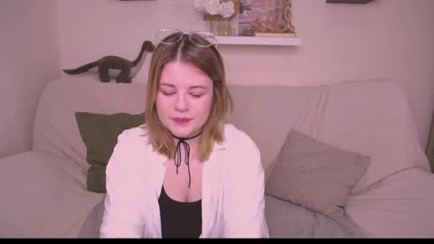 Snapshot of tesspleasure chatting on December 29, 2024, 3:11 am TESSA online show from December 29, 2024, 3:11 am