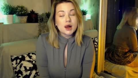 Snapshot of tesspleasure chatting on February 16, 2025, 1:16 pm TESSA online show from February 16, 2025, 1:16 pm