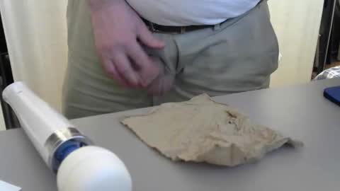 Snapshot of testechat chatting on December 18, 2025, 6:41 am Test the Chat online show from December 18, 2025, 6:41 am