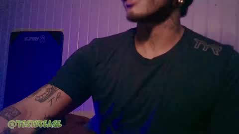 Milo online show from September 26, 2025, 4:27 am