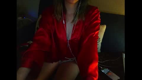 tetherbelle online show from April 17, 2026, 4:04 am