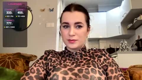 Teylor online show from December 20, 2024, 1:11 pm