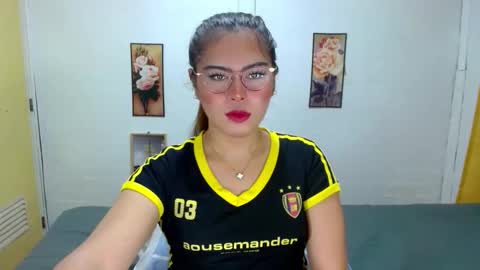 tgirlselena online show from September 10, 2025, 2:39 pm