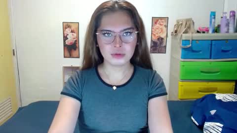 tgirlselena online show from September 21, 2025, 4:08 pm