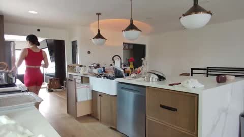 babygirlmami online show from February 6, 2026, 7:50 pm