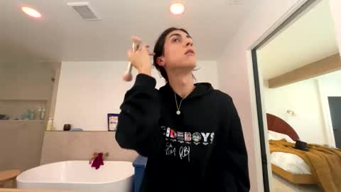 babygirlmami online show from April 3, 2026, 7:56 pm