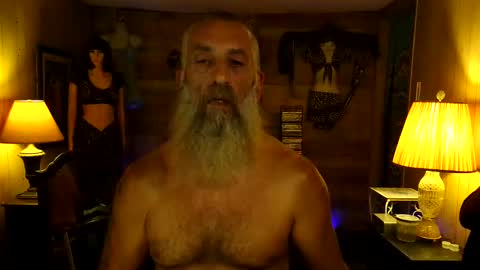 Snapshot of tha_commander69 chatting on November 1, 2025, 8:55 pm tha Commander69 online show from November 1, 2025, 8:55 pm