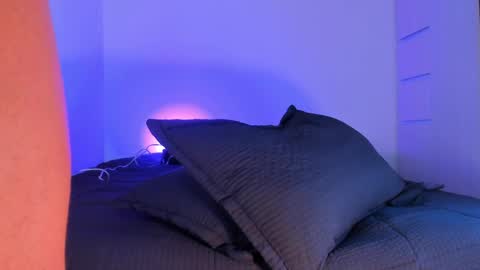 thadeo_king online show from April 16, 2026, 4:41 pm