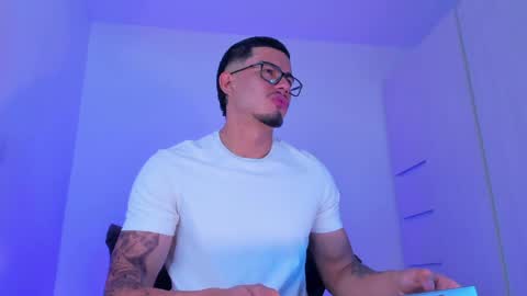 thadeo_king online show from May 3, 2026, 4:57 pm