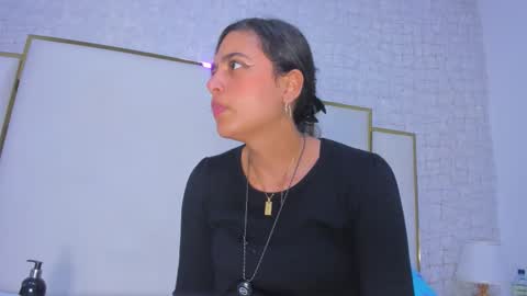 Snapshot of thalia888_ chatting on February 1, 2026, 7:12 pm thalia888_ online show from February 1, 2026, 7:12 pm