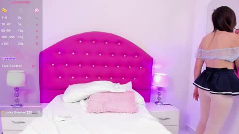 Thalia  online show from November 22, 2025, 8:30 pm