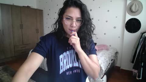    online show from November 12, 2025, 5:13 pm