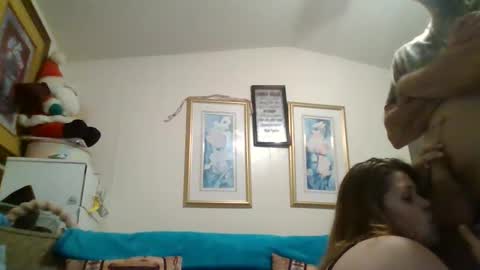 thatgirl4201 online show from November 18, 2025, 11:37 pm