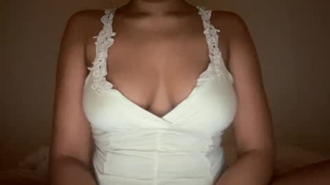 Melanie online show from October 20, 2025, 12:22 am