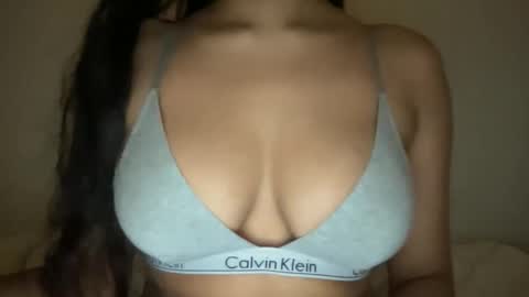 Melanie online show from March 1, 2026, 3:52 am