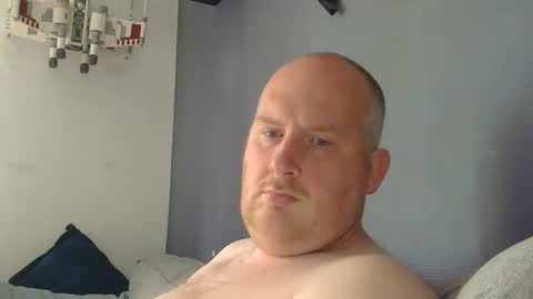Snapshot of the007146368 chatting on June 3, 2026, 8:17 am the007146368 online show from June 3, 2026, 8:17 am