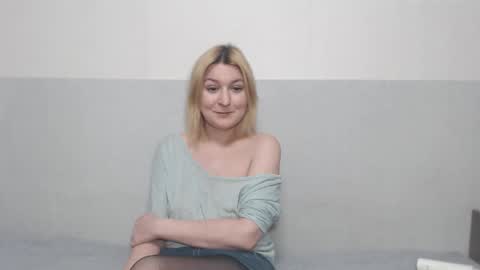 Snapshot of the_basic_instinctt chatting on January 27, 2025, 10:16 pm Eva online show from January 27, 2025, 10:16 pm