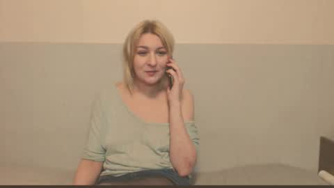 Eva online show from December 3, 2025, 9:35 pm