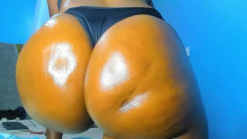 Snapshot of the_beautiful_barbie chatting on October 24, 2025, 4:14 pm the_beautiful_barbie online show from October 24, 2025, 4:14 pm