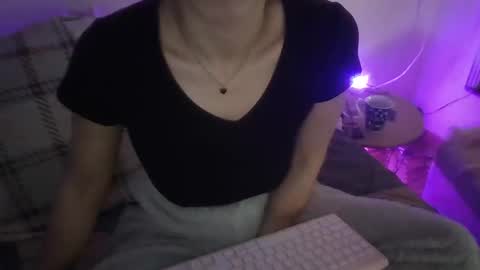 the crazy travellers online show from December 4, 2025, 7:39 am