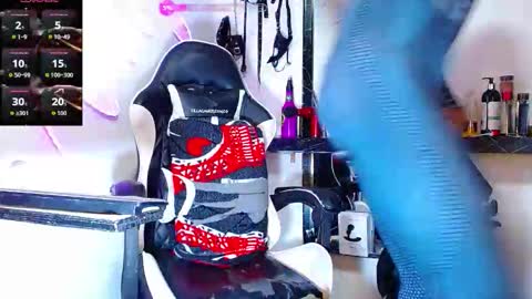 the dog lian online show from September 17, 2025, 11:39 pm