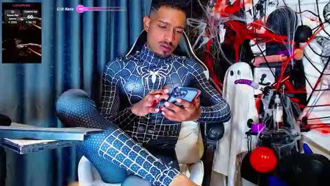 the dog lian online show from October 31, 2025, 2:12 am