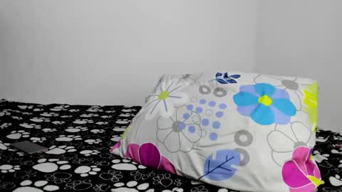 Snapshot of the_fantasy_ chatting on February 13, 2026, 11:45 pm the_fantasy_ online show from February 13, 2026, 11:45 pm