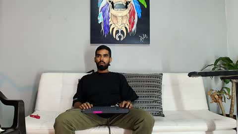 SCOTT  THEO  KAMERON  GENDERSON online show from December 19, 2024, 4:45 am