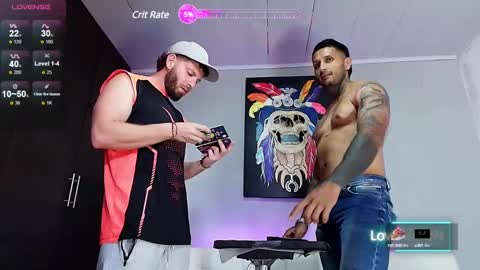 SCOTT  THEO  KAMERON  GENDERSON online show from March 10, 2025, 9:18 pm