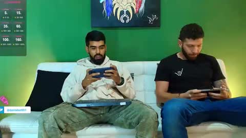 SCOTT  THEO  KAMERON  GENDERSON online show from September 22, 2025, 2:57 am