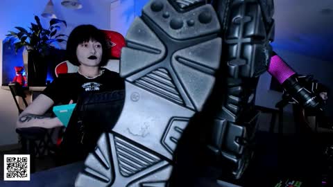 Snapshot of the_inamorata chatting on February 4, 2026, 9:09 pm Goddess Misha online show from February 4, 2026, 9:09 pm