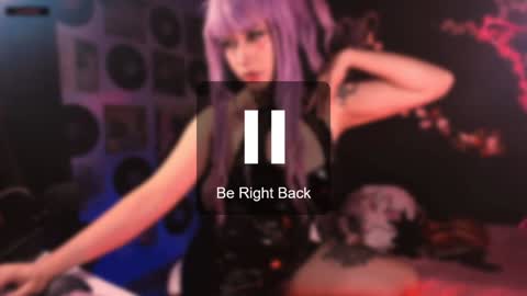 ...  ... online show from December 18, 2024, 7:04 am