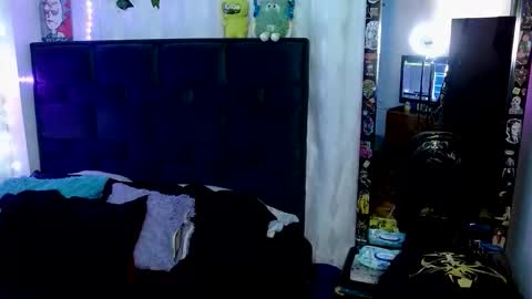 the_lesbian_game online show from March 19, 2026, 6:01 pm