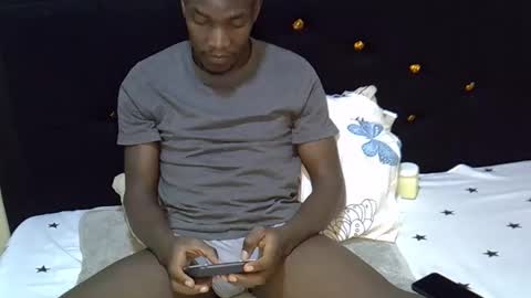 Snapshot of the_logking chatting on February 25, 2026, 2:37 pm the_logking online show from February 25, 2026, 2:37 pm