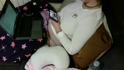 Stephan 34  Cassandra 25 online show from April 12, 2026, 8:47 pm