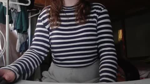 Snapshot of the_prettywondder chatting on October 8, 2025, 2:42 am Ekye online show from October 8, 2025, 2:42 am