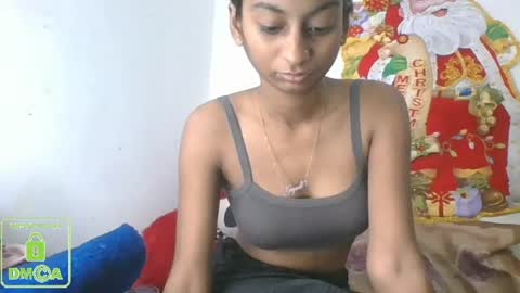 Snapshot of the_right_girl chatting on January 1, 2025, 10:54 am Suzan Sexy online show from January 1, 2025, 10:54 am