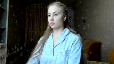 Ally    STREAMING ON TWITCH NOW Check my Twitter for updates online show from January 6, 2025, 2:47 pm