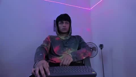 Snapshot of the_weed_guys chatting on January 19, 2025, 3:53 pm Danny online show from January 19, 2025, 3:53 pm