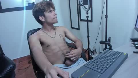 Snapshot of the_weed_guys chatting on March 12, 2025, 9:02 am Danny online show from March 12, 2025, 9:02 am