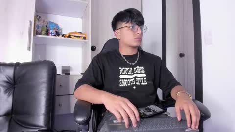 Snapshot of the_weed_guys chatting on October 6, 2025, 4:32 am Danny online show from October 6, 2025, 4:32 am