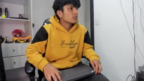 Snapshot of the_weed_guys chatting on November 5, 2025, 11:49 pm Danny online show from November 5, 2025, 11:49 pm