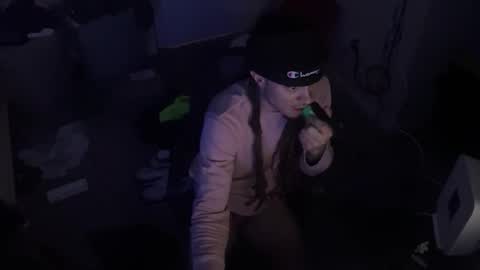 babydjac online show from December 16, 2025, 10:09 am