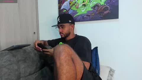 Snapshot of theblack_frank chatting on January 6, 2026, 12:42 pm theblack_frank online show from January 6, 2026, 12:42 pm